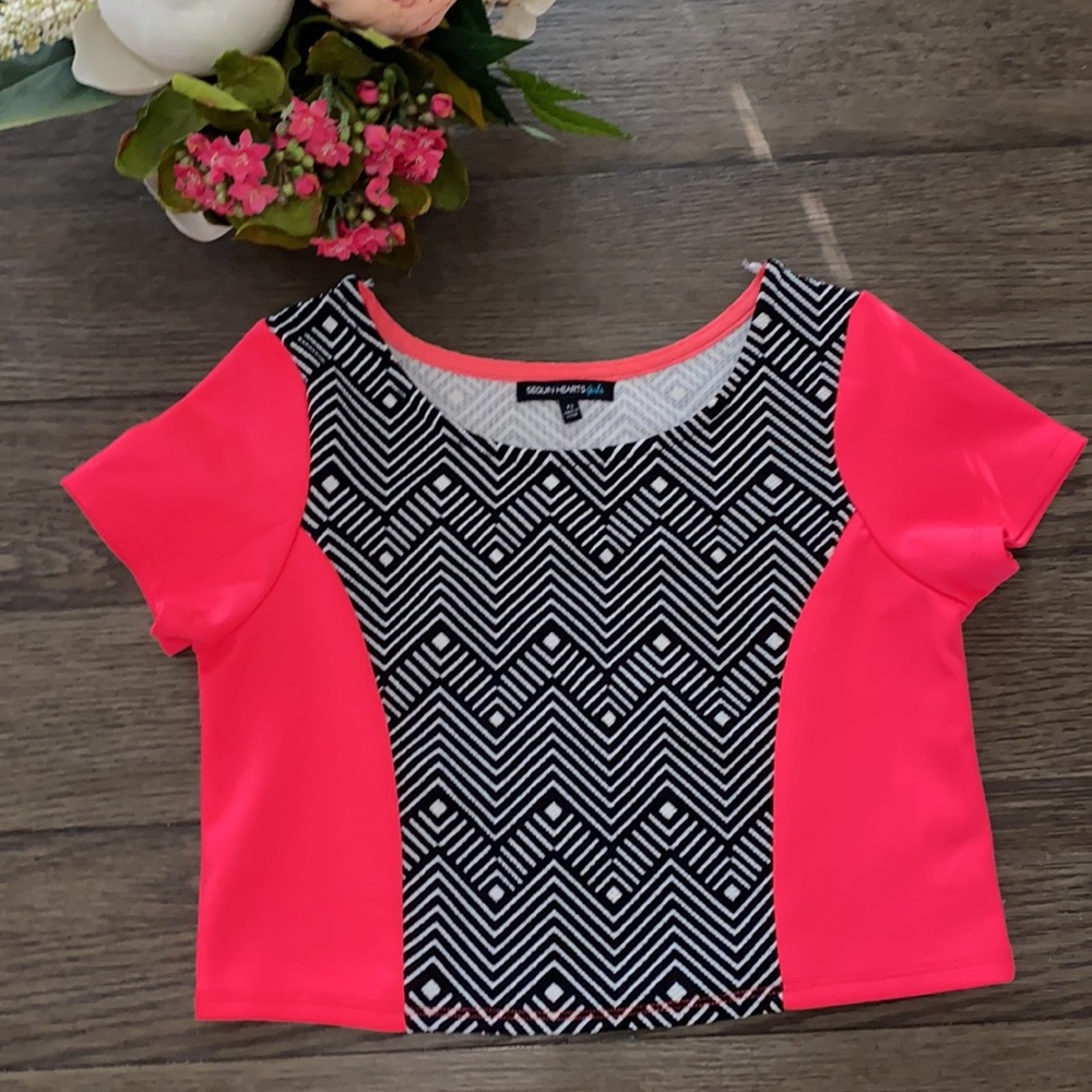 Hot pink and black Sequin Hearts Girls crop top 12